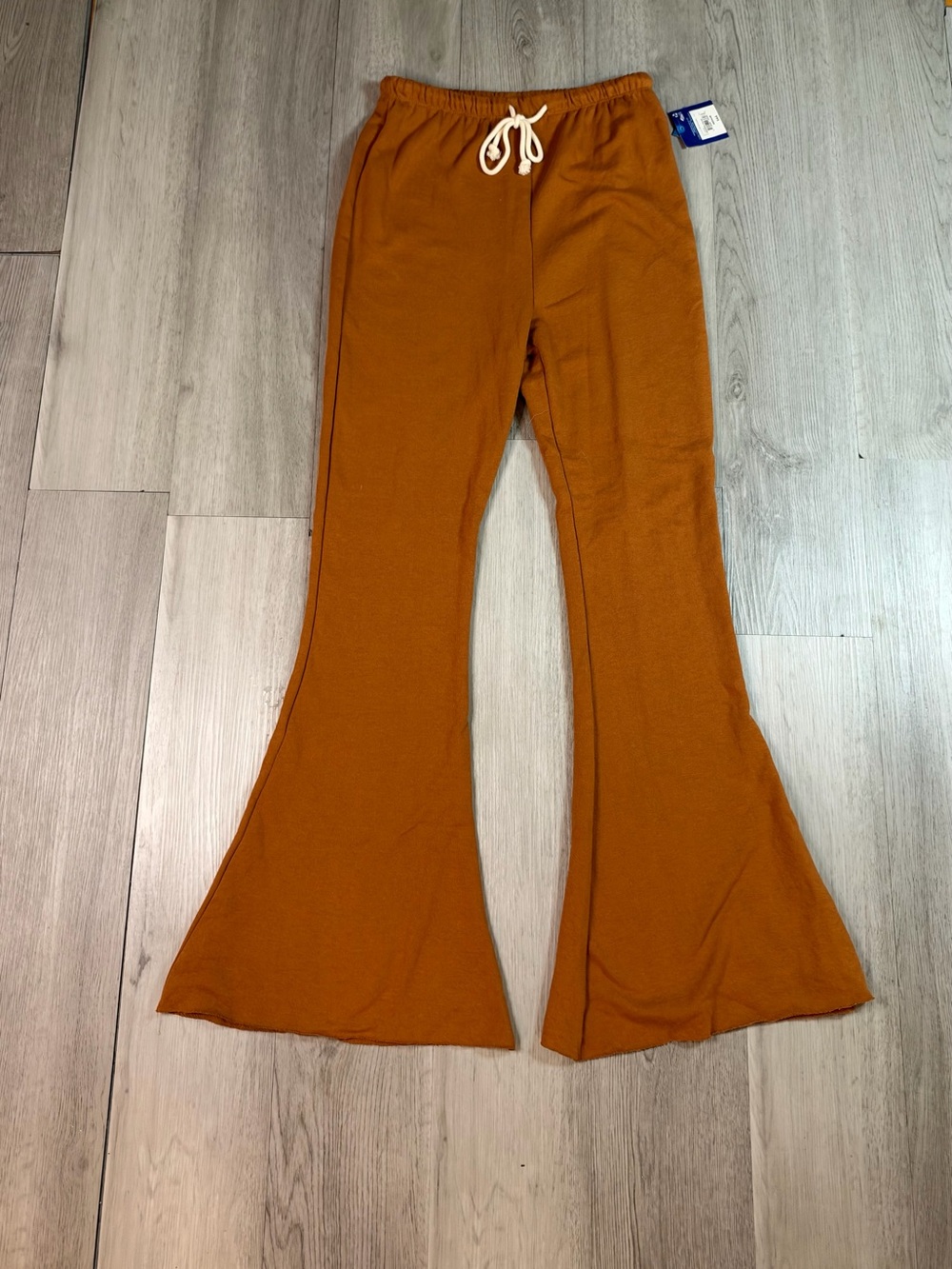 Arizona Jean Co Women’s Brown Knit Flared Pants Drawstring Elastic Waist M NWT.